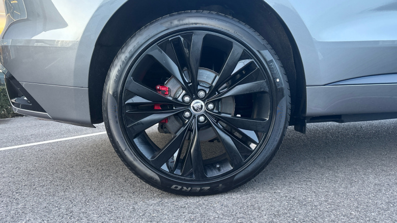 Jaguar F-Pace 2.0 D200 R-Dynamic HSE Black 5dr Auto AWD Diesel Estate